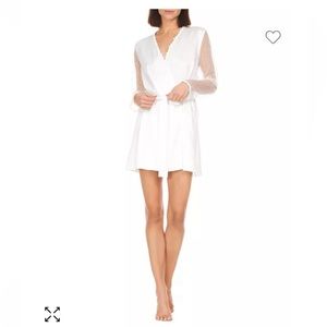 Flora Nikrooz Showstopper Coverup Robe